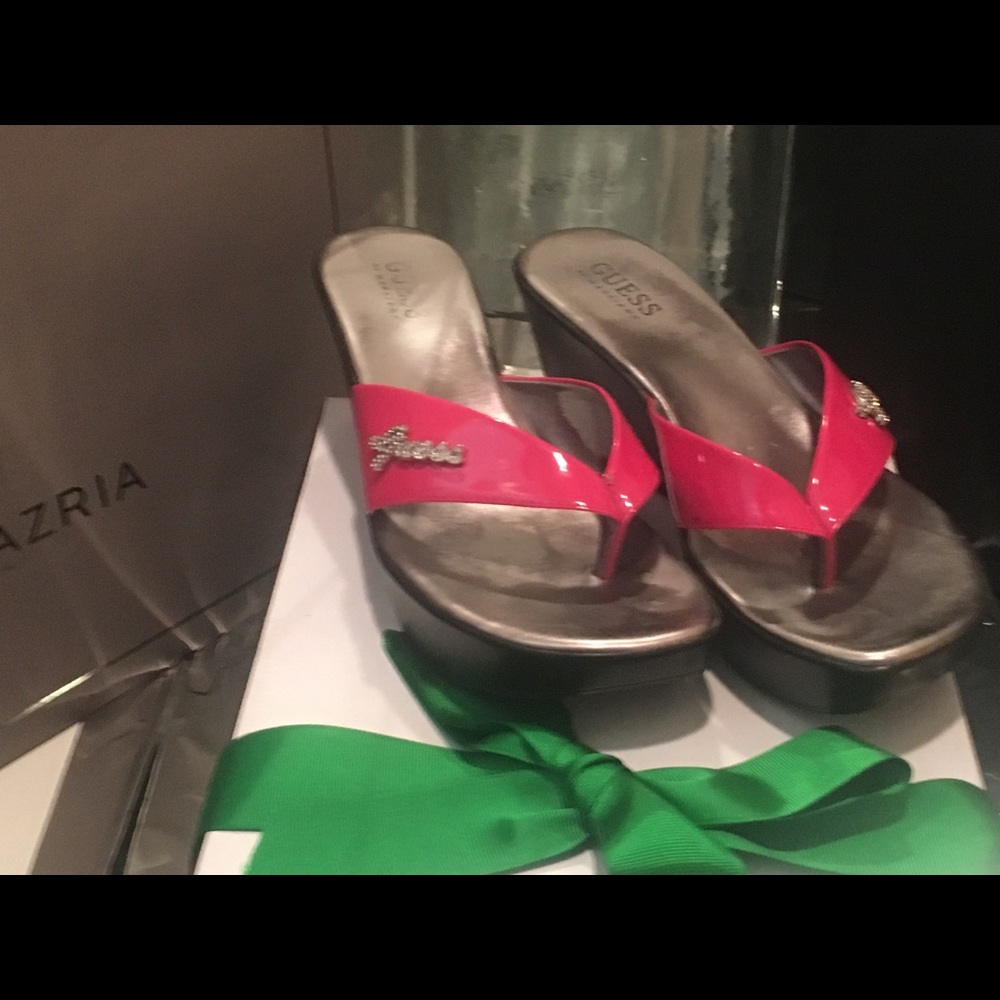 Guess wedge flip flop